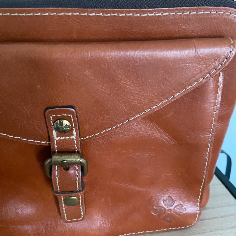 Patricia Nash Brown Crossbody Bag with Classic Design